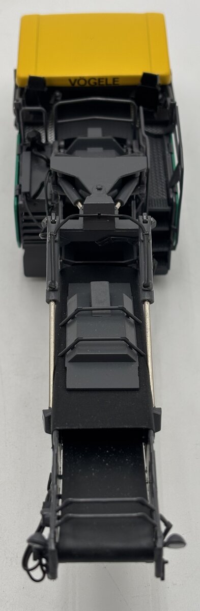 NZG 8401 1:50 Vögele MT 3000-2I Offset Paver with Power Feeder EX/Box