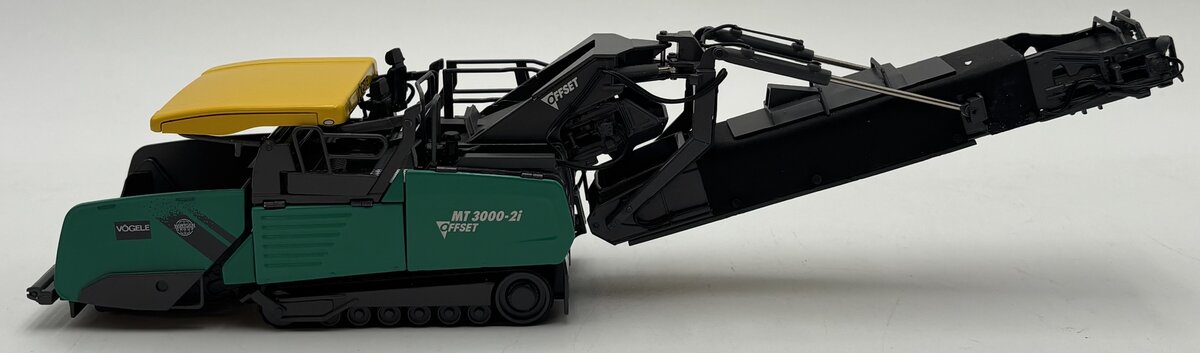 NZG 8401 1:50 Vögele MT 3000-2I Offset Paver with Power Feeder EX/Box