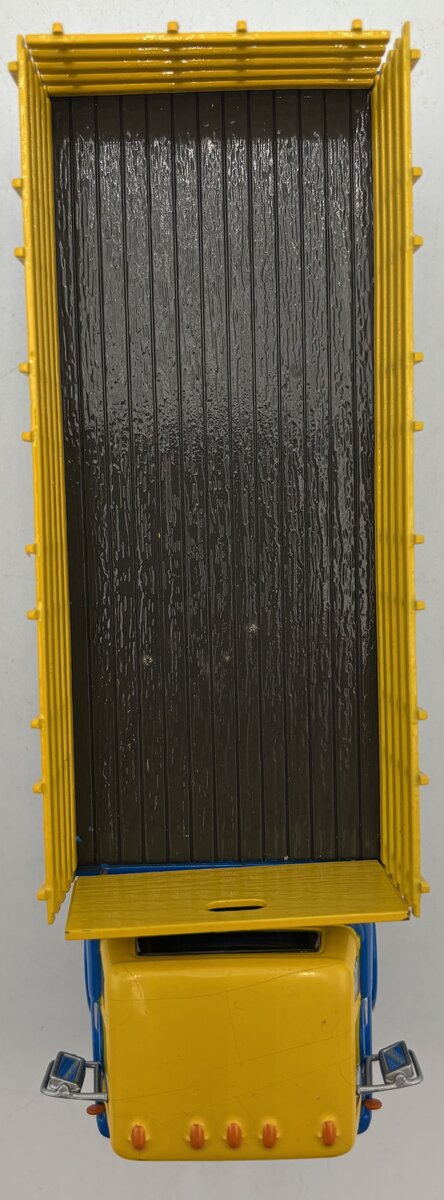 Athearn 90918 1:50 Blue/Yellow Conrail Ford C Series Stakebed Truck EX/Box