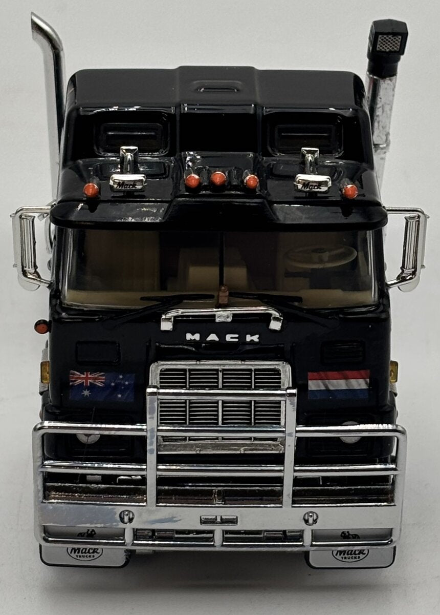 WSI 04-2079 1:50 Premium Line Mack F700 6x4 Left-Hand Drive Tractor LN/Box
