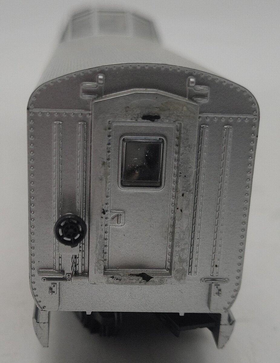 Athearn HO Scale Amtrack Vista Dome Passenger Car #9354 EX