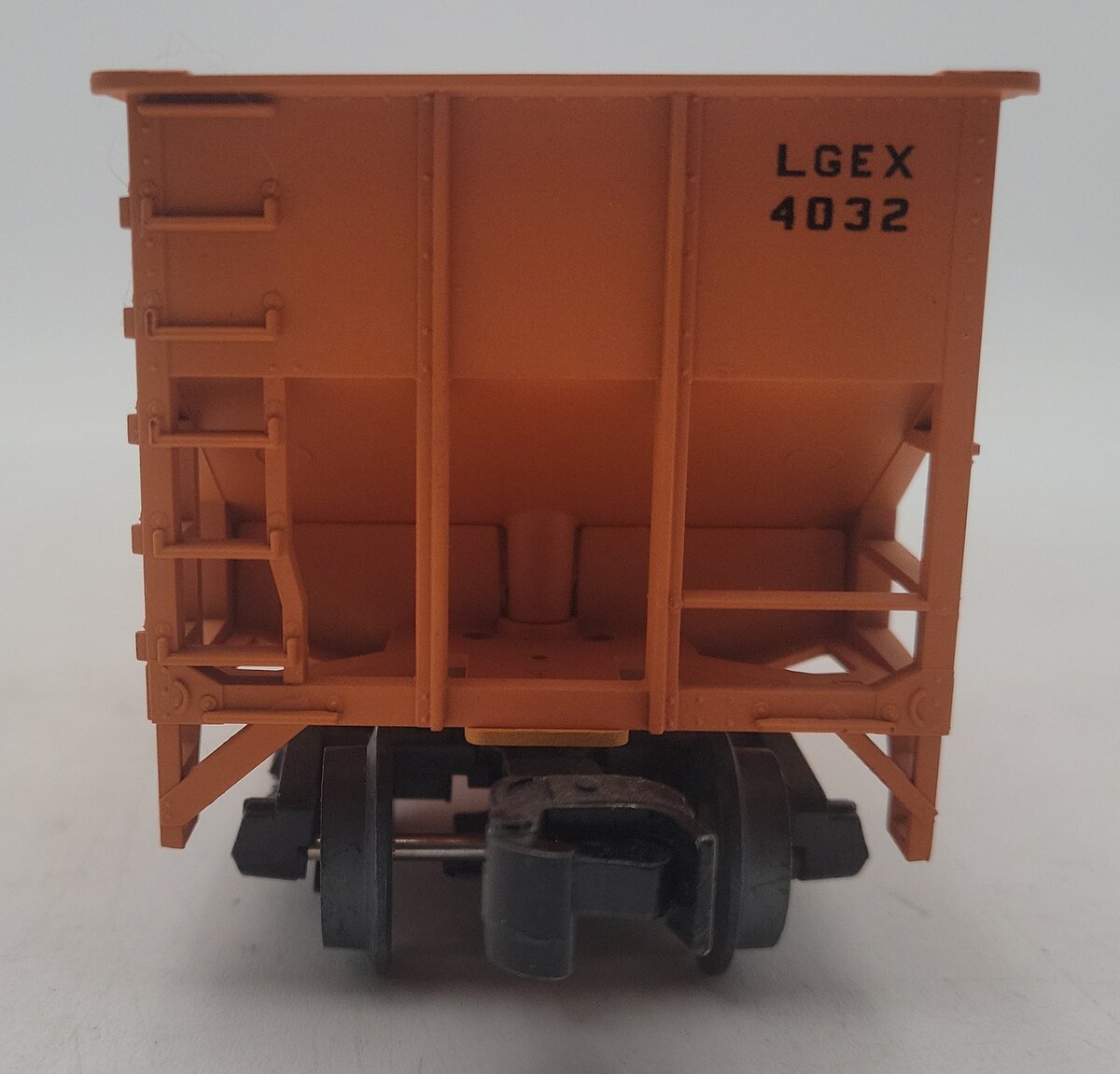 Lionel 3-18152 O Gauge LG Everist AAR Offset 3 Bay Hopper #4032 EX/Box