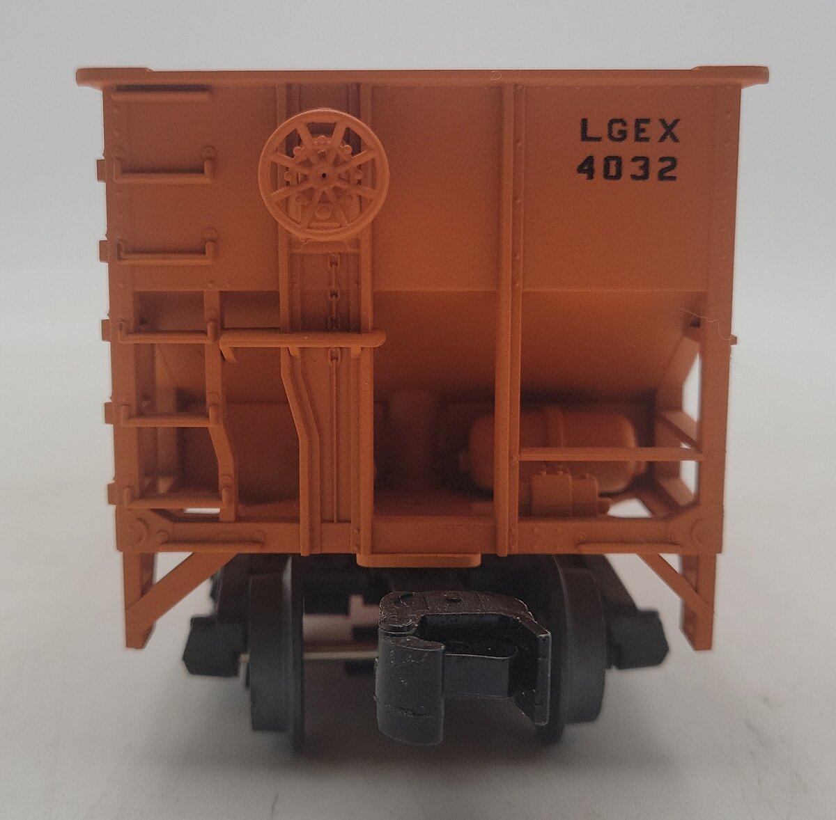 Lionel 3-18152 O Gauge LG Everist AAR Offset 3 Bay Hopper #4032 EX/Box