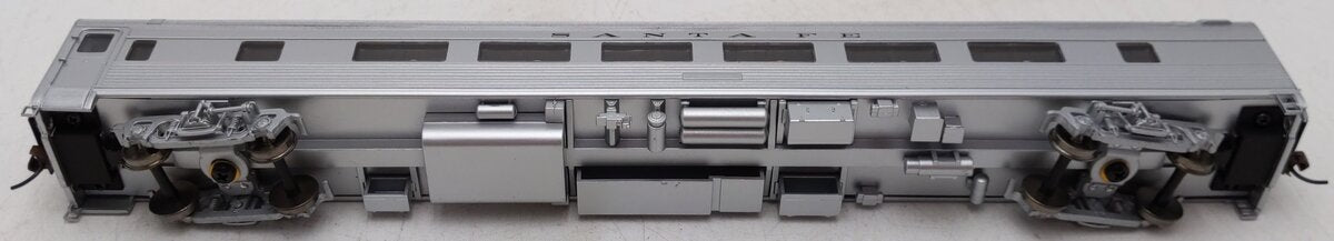 Walthers 932-16303 HO Scale Santa Fe 85' Budd 46-Seat Coach EX/Box