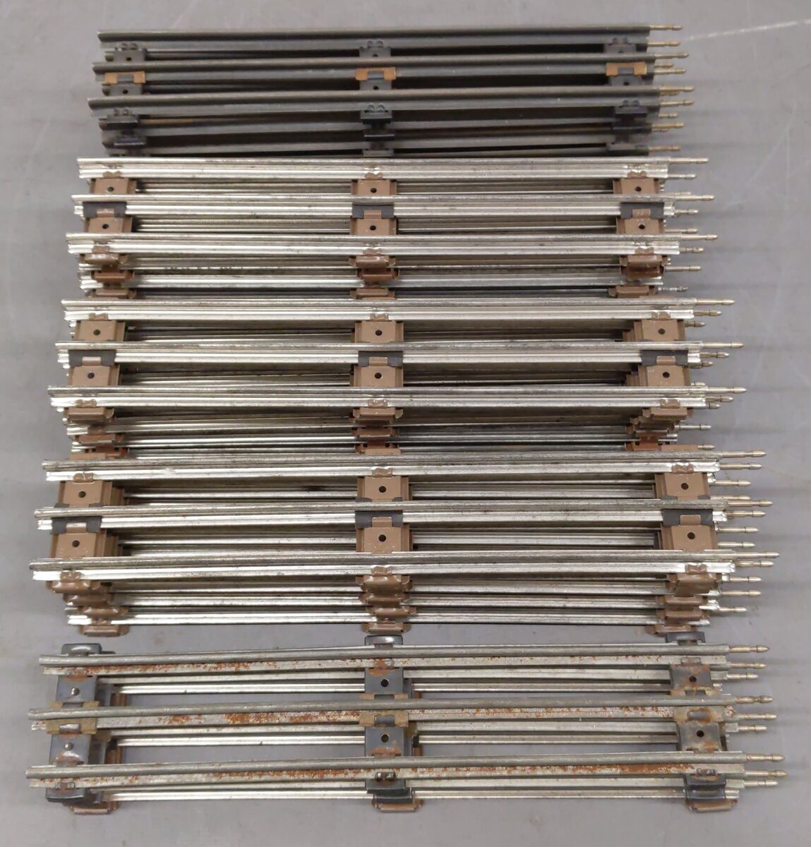 K-Line O-27 Gauge 8-3/4" Tubular Straight Track Sections (24) VG