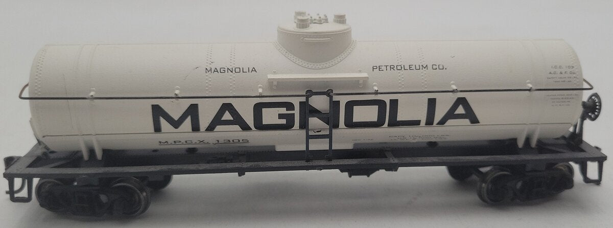 Athearn 1586 HO Scale Magnolia Tank Car #1305 EX/Box