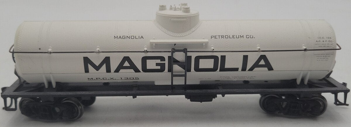 Athearn 1586 HO Scale Magnolia Tank Car #1305 EX/Box
