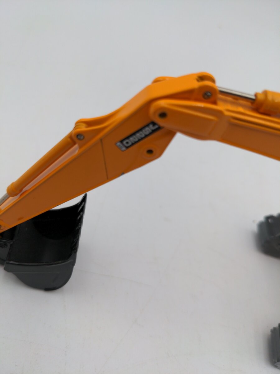 Motorart 131367 Scale 1:50 Diecast JCB Excavator JS220 VG