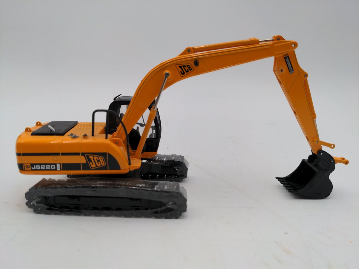 Motorart 131367 Scale 1:50 Diecast JCB Excavator JS220 VG