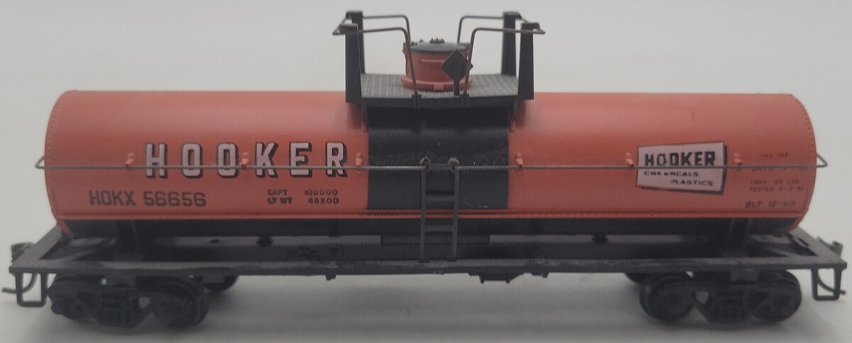 Athearn 1557 HO Scale Hooker Chemical Plastics Tank Car #56656 EX/Box