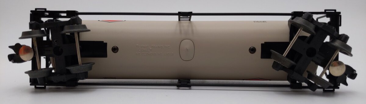 Lionel 6-17901 O Gauge Chevron Uni-body Tank Car LN/Box