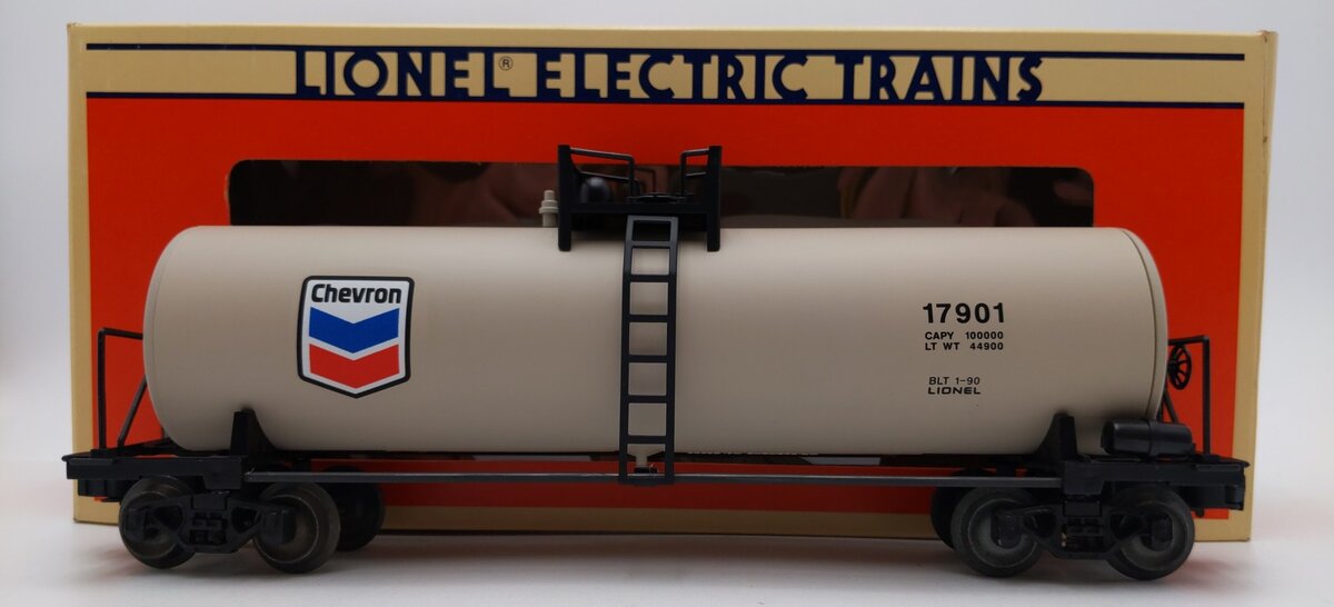 Lionel 6-17901 O Gauge Chevron Uni-body Tank Car LN/Box