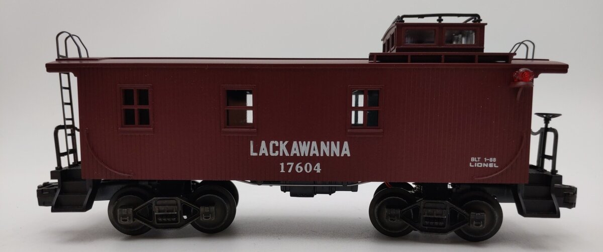 Lionel 6-17604 O Gauge Delaware, Lackawanna & Western Standard Caboose LN/Box