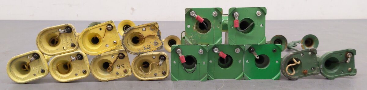 Lionel 56/58 Vintage O Scale Lamp Posts [14]