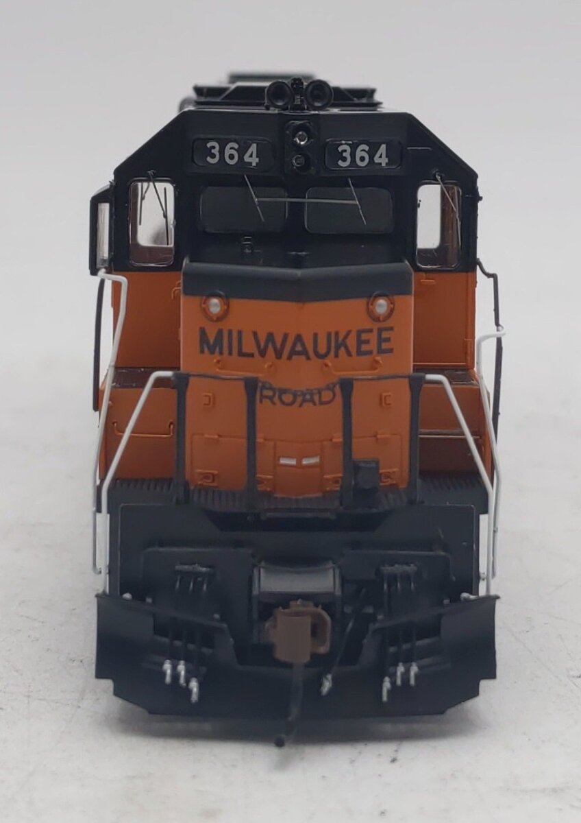 Athearn G40523 HO Scale Milwaukee Road GP38-2 Diesel Locomotive #364 EX/Box