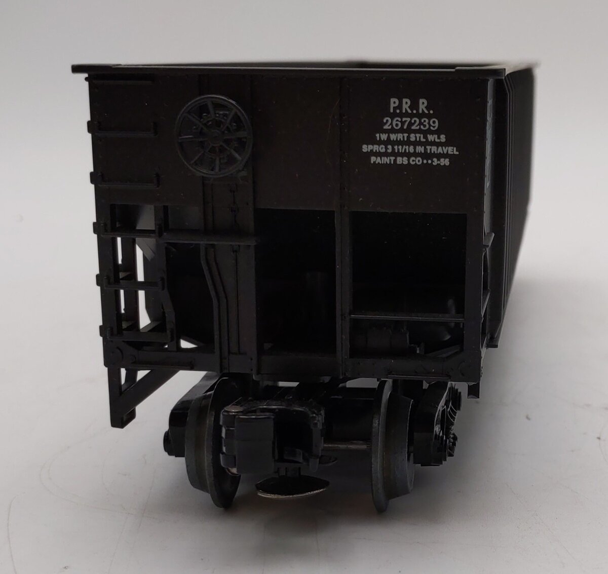 Weaver O Scale Pennsylvania Railroad 3 Bay 3 Rail Ribbed Hopper LN/Box