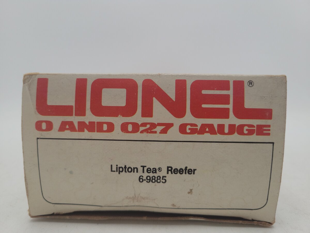 Lionel 6-9885 O Gauge Lipton Tea Billboard Reefer Car VG/Box