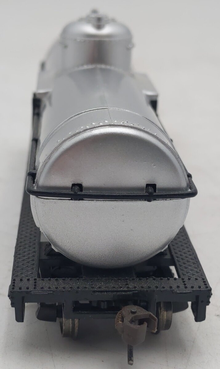 Model Power 98105 HO Scale Exxon Chemical Tank Car EX
