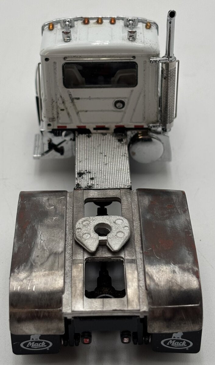 Mack 1:50 White Mack Granite Semi-Tractor 6x4 Diecast VG