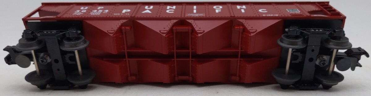 MTH 30-7521 O Gauge Union Pacific Hopper #38454 EX