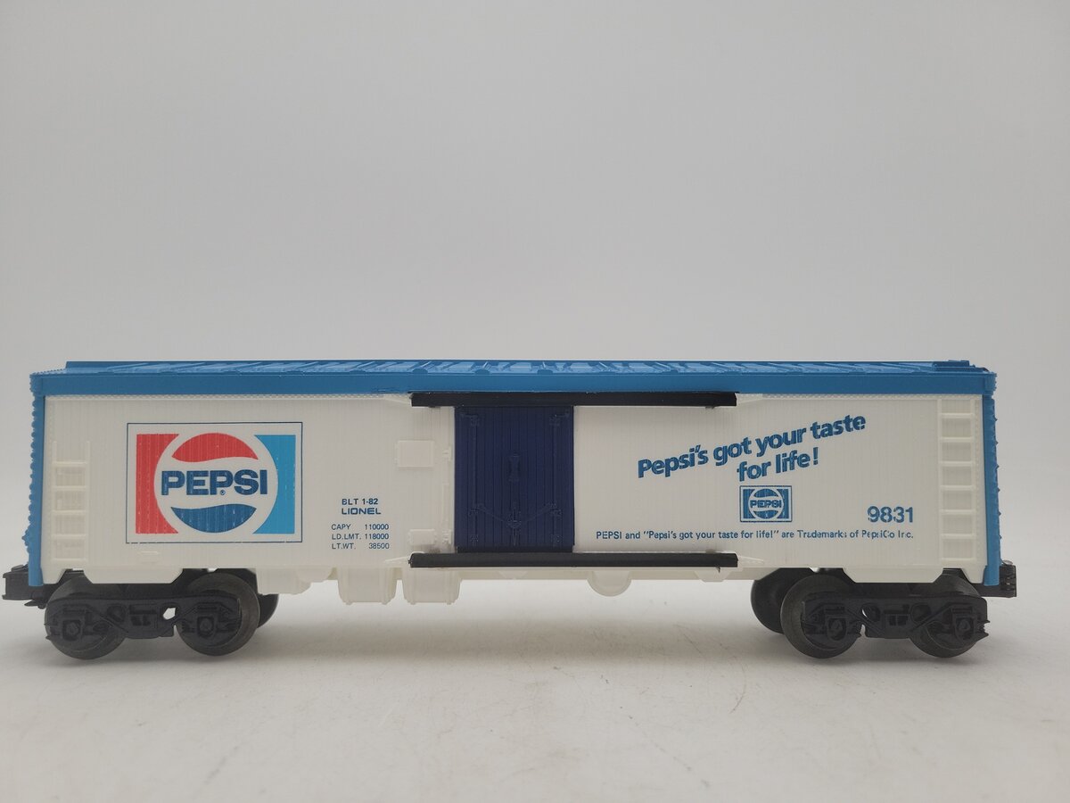 Lionel 6-9831 O Gauge Pepsi Cola Billboard Reefer Car EX/Box