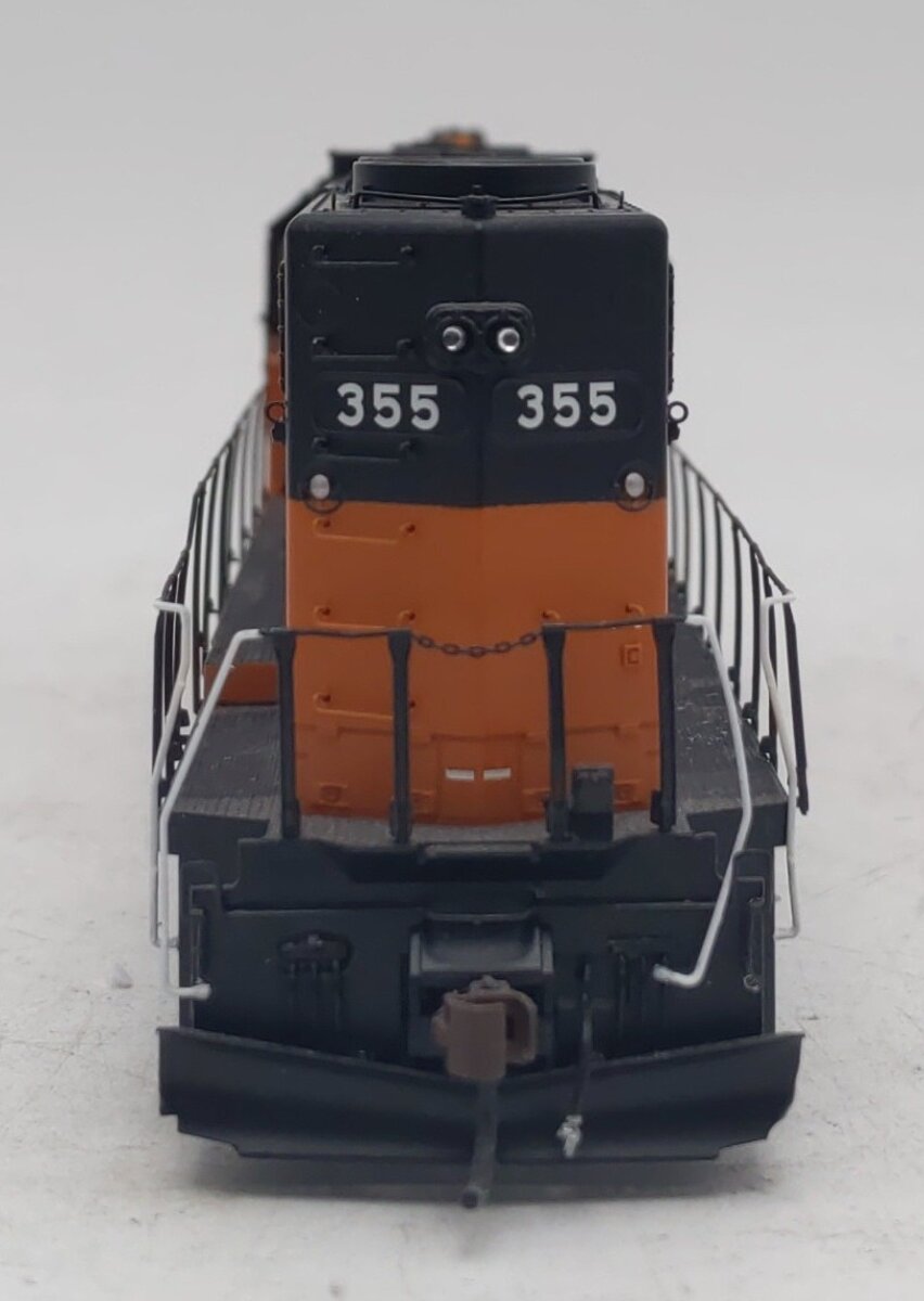 Athearn G40521 HO Scale Milwaukee Road GP38-2 Diesel Locomotive #355 LN/Box