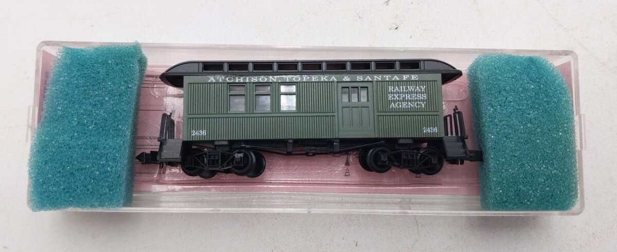 Roundhouse 8525 N Scale Atchison, Topeka & Santa Fe 34' Overton Combine Car LN/Box