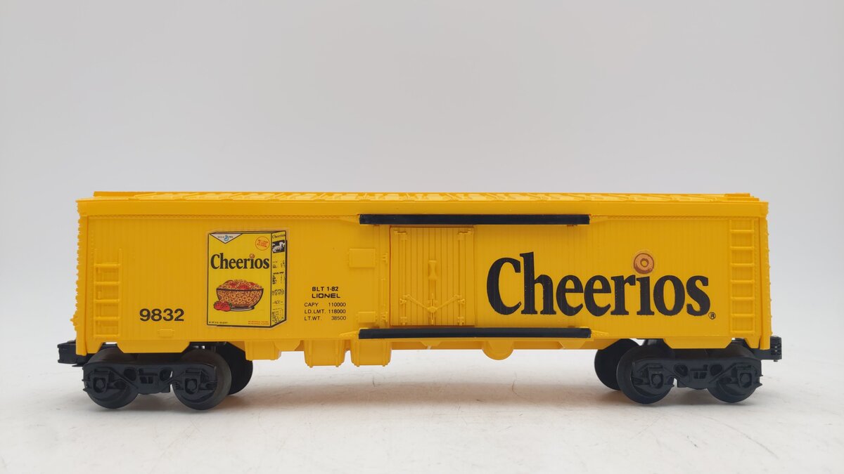 Lionel 6-9832 O Gauge Cheerios Billboard Reefer Car VG/Box
