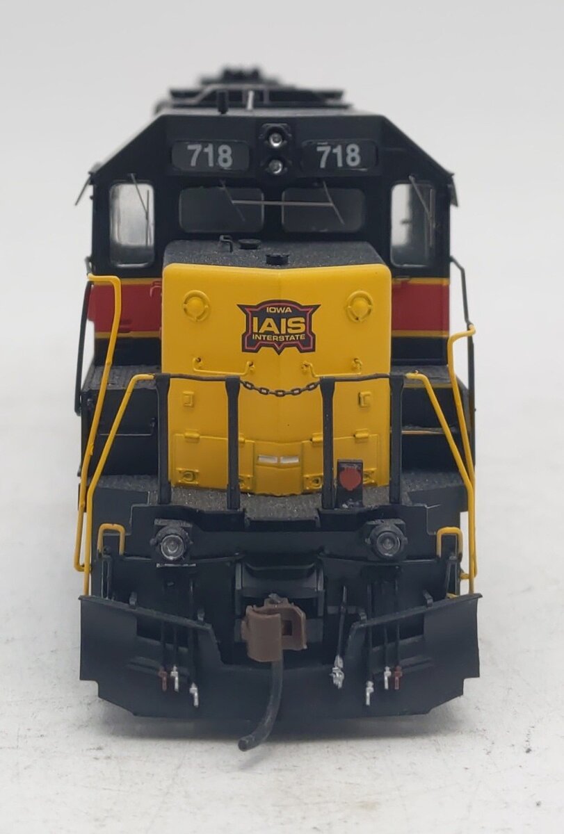 Athearn ATHG40840 HO Scale Iowa Interstate GP38-2 Diesel Locomotive #718 w/ DCC LN/Box
