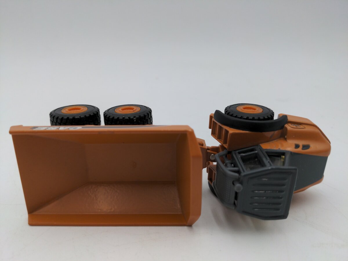 Norscot 21001 1:87 Scale Diecast 340 Articulated Dump Truck LN