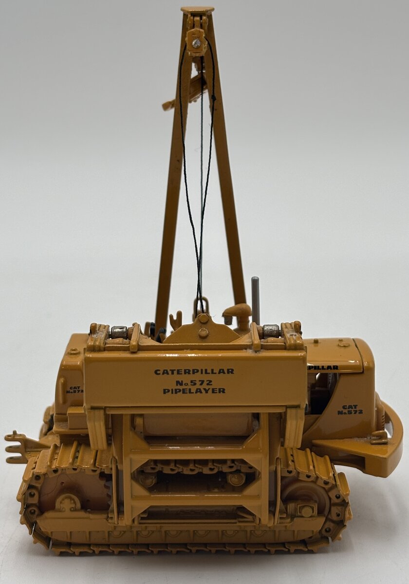 Norscot 55210 1:50 Caterpillar 572C Track Type Pipelayer with Metal EX