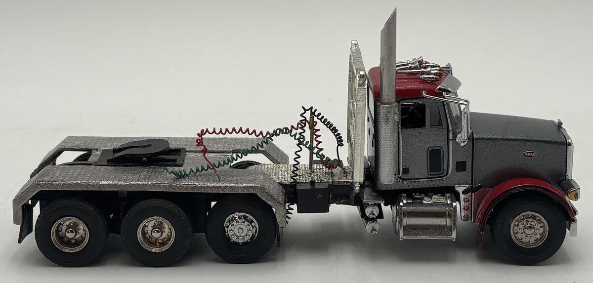 Sword Models 1:50 Red/Gray Peterbilt 357 8x4 Semi-Tractor Diecast EX