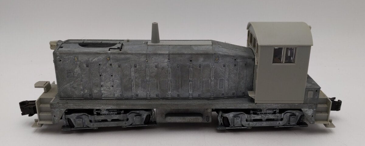 Atlas 6100 O Undecorated SW-8/9 Diesel Locomotive w/Sound VG/Box