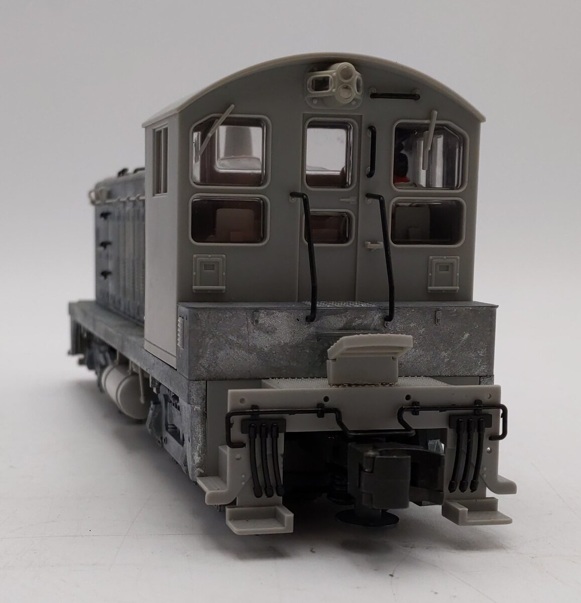 Atlas 6100 O Undecorated SW-8/9 Diesel Locomotive w/Sound EX/Box