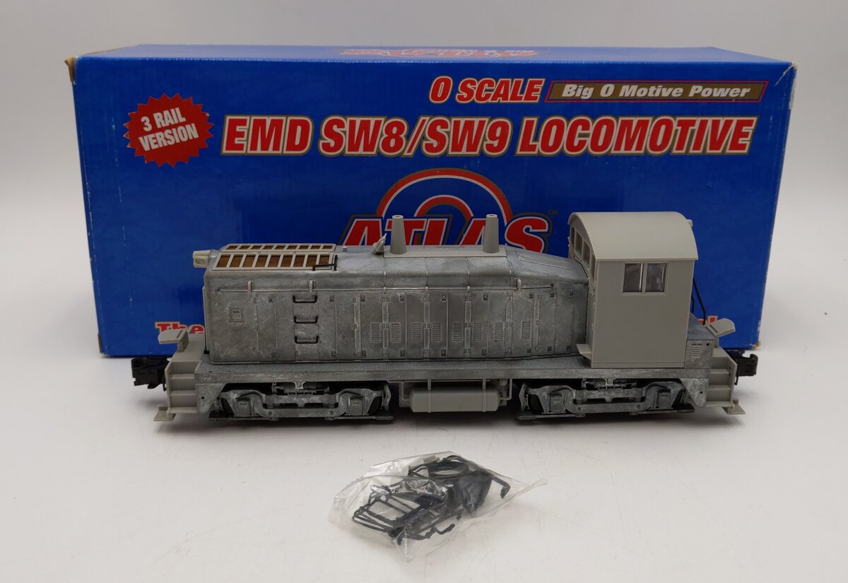 Atlas 6100 O Undecorated SW-8/9 Diesel Locomotive w/Sound EX/Box