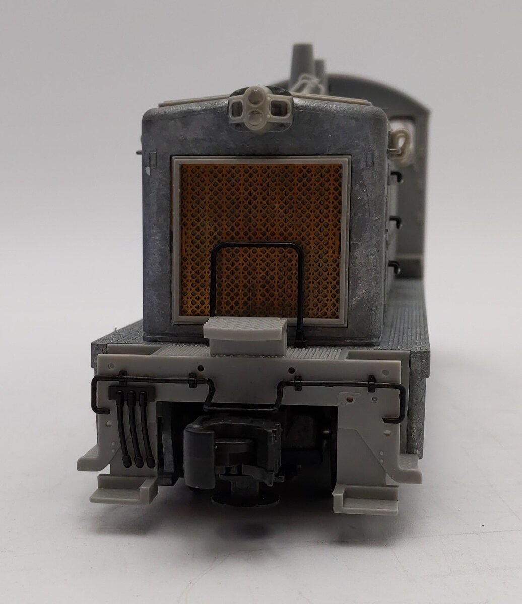 Atlas 6100 O Undecorated SW-8/9 Diesel Locomotive w/Sound EX/Box