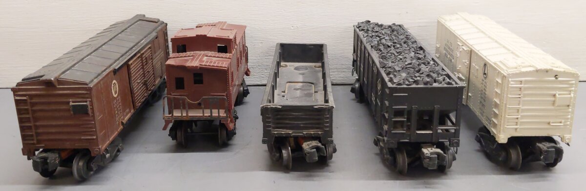 Lionel Vintage O Gauge Freight Cars #25000,60373472,347000,61100 [5] VG