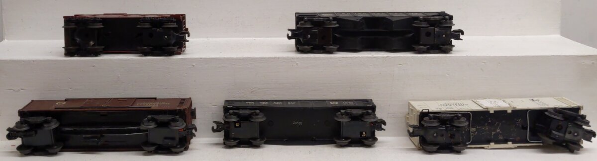 Lionel Vintage O Gauge Freight Cars #25000,60373472,347000,61100 [5] VG