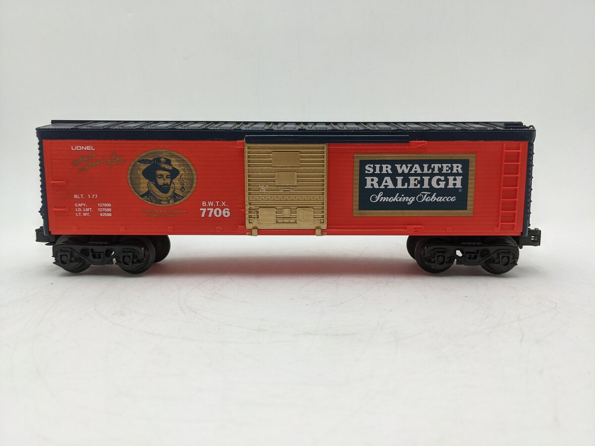 Lionel 6-7706 O Gauge Sir Walter Raleigh Billboard Boxcar EX