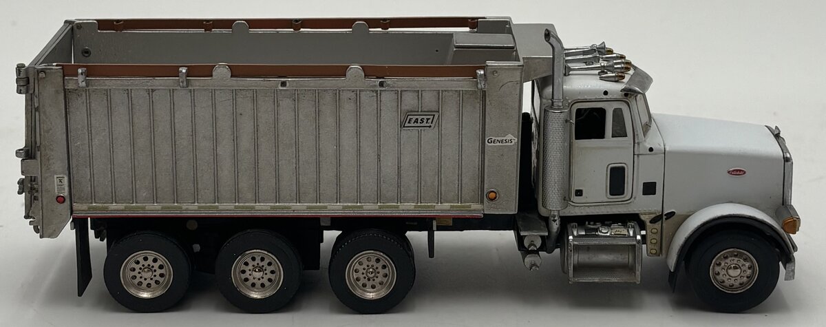 Sword Models SW2042-W 1:50 East Genesis Dump w/Peterbilt Chassis VG/Box