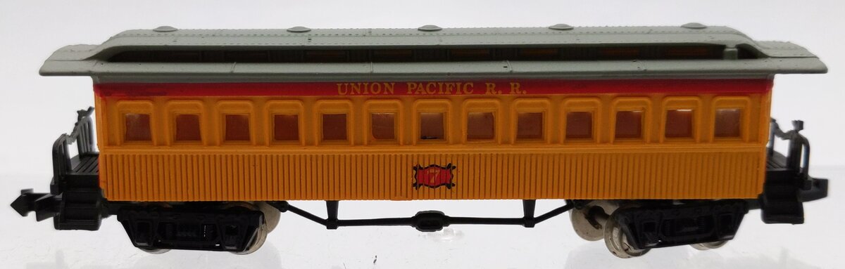 Bachmann 75651 N Scale Union Pacific 47' Old-Time Coach w/Metal Wheels #7 LN