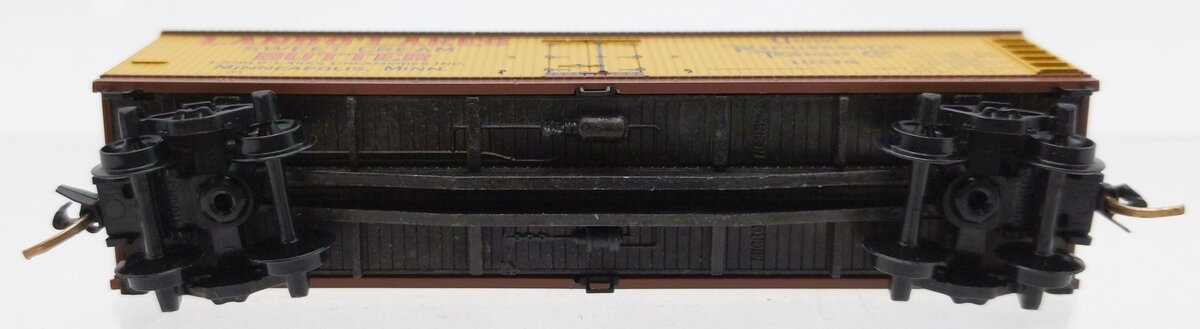 Micro-Trains 04900470 N Land O' Lakes 40' Double Sheathed Wood Reefer #10134 LN/Box