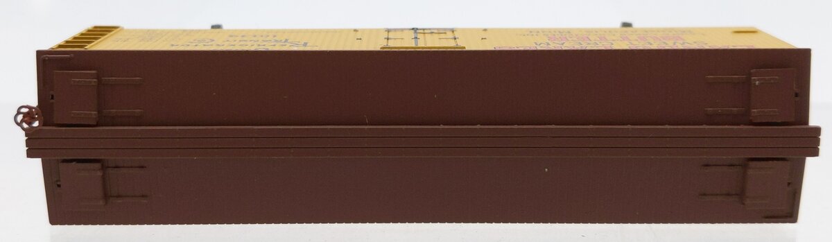 Micro-Trains 04900470 N Land O' Lakes 40' Double Sheathed Wood Reefer #10134 LN/Box