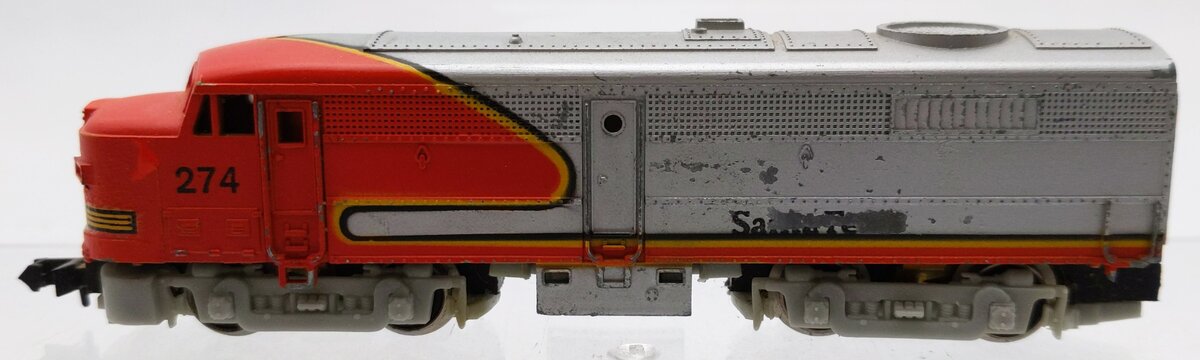 Arnold 0274W N Scale Atchison Topeka Santa Fe FA-1 Diesel Locomotive #274 VG