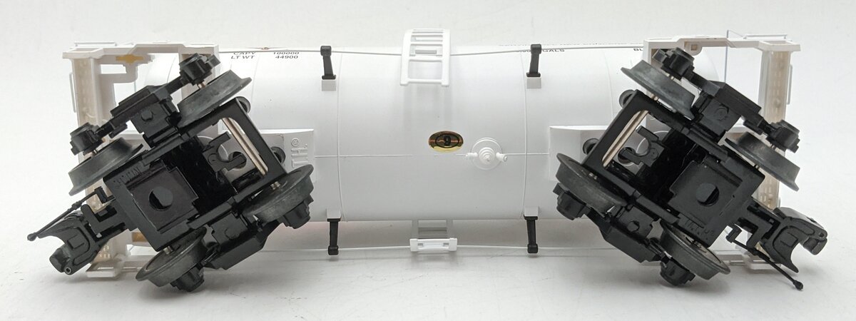 MTH 20-96259 O Gauge Red Baron Aviation Fuel 8000 Gallon Tank Car LN