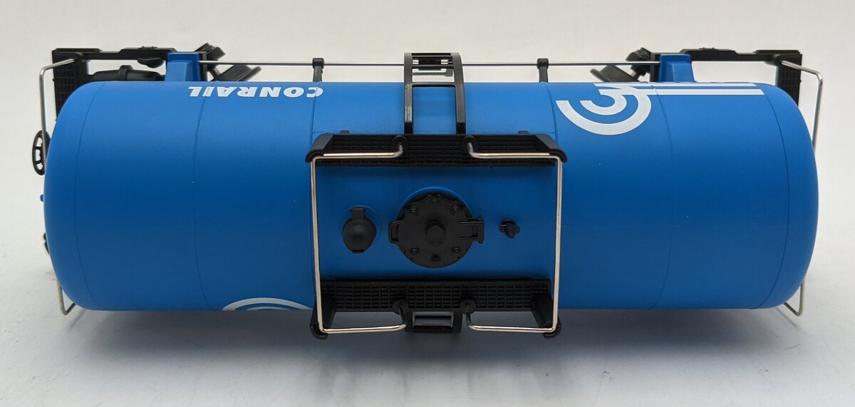MTH 20-9601 O Gauge Conrail 8,000 Gallon Tank Car #CR2315 LN