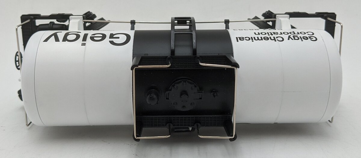 MTH 20-96015 O Gauge Geigy 8,000 Gallon Tank Car #88383 LN