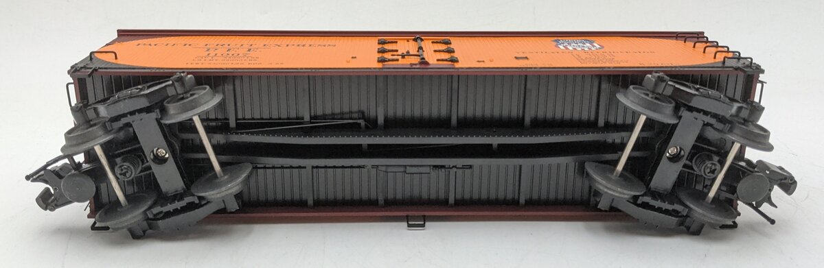 Atlas 6731-1 O Pacific Fruit Express 40' Woodside Reefer Car #11007 (3-Rail) VG