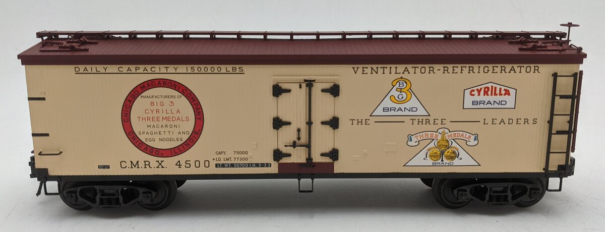 Atlas 8137-1 O Scale Chicago Macaroni 40' Billboard Reefer #4500 VG