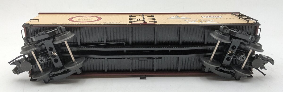 Atlas 8137-1 O Scale Chicago Macaroni 40' Billboard Reefer #4500 VG